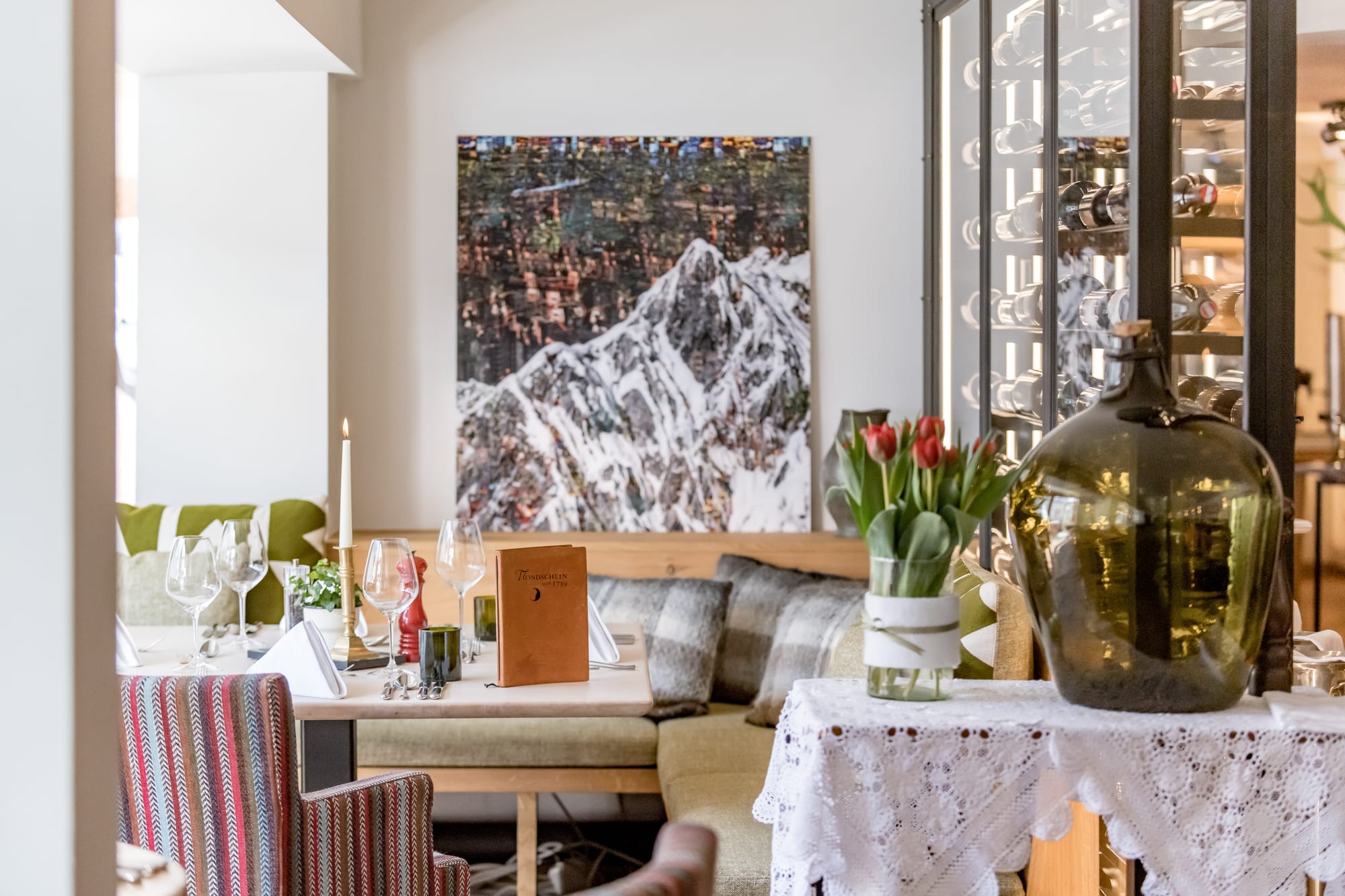 Panorama Restaurant — Kulinarik im Mondschein